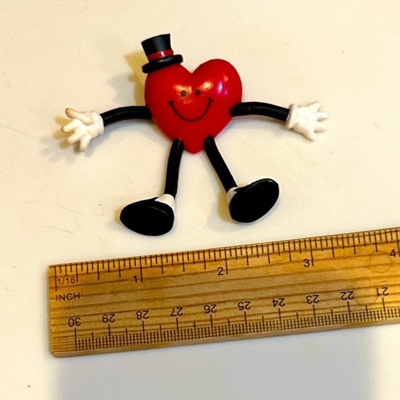 VTG 1992 RARE HALLMARK BENDY HEART SHAPE VALENTINE MAN PIN BROOCH 3.5” RED BLACK - Picture 4 of 5